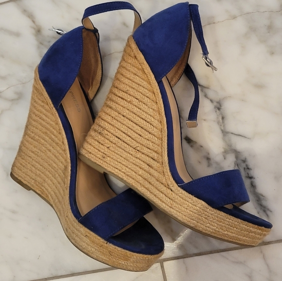 2 for $20 Express Espadrille wedge - Picture 4 of 4